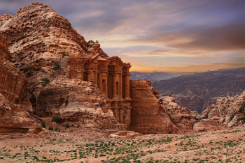 Tour Giordania e deserto Wadi Rum con voli diretti da Roma e Milano dal 14 Gennaio a Ottobre 2023  da € 1375