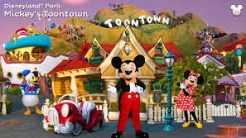 Viaggio organizzato a Disneyland Parigi partenza da Cagliari da Aprile a Settembre 2022 da 490 €