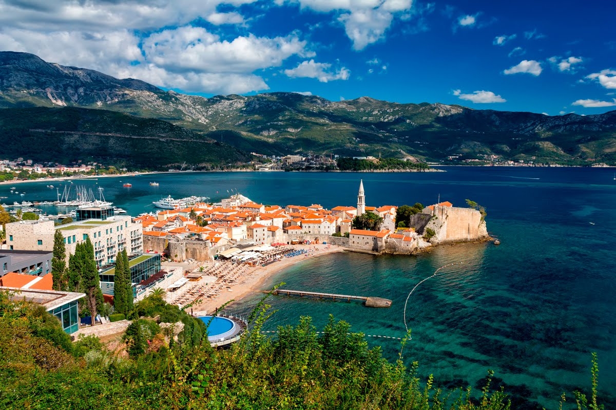 Tour del Montenegro viaggio organizzato dalla Sardegna voli di Linea partenze garantite da Marzo a Ottobre 2026 da € 1198